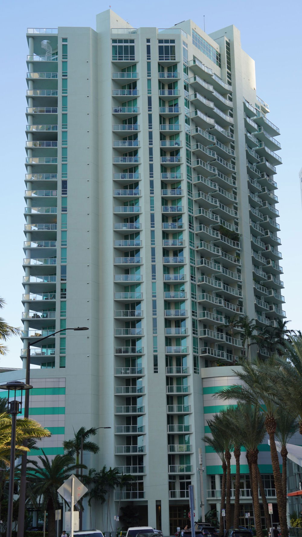 The Emerald condo main photo